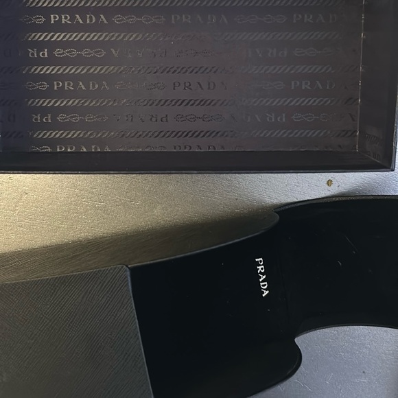 PRADA SUNGLASSES BLK - Picture 6 of 9